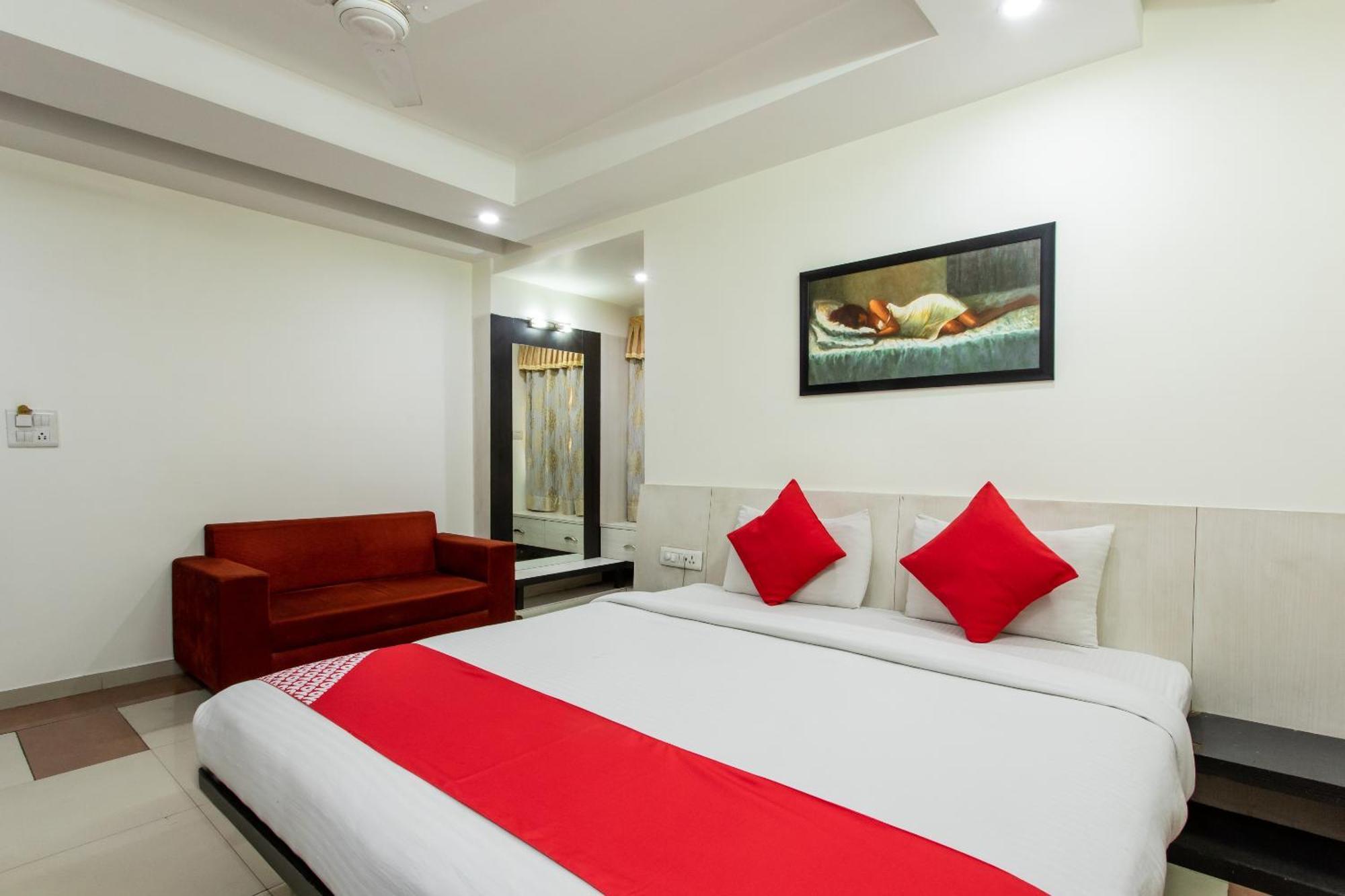 Super Hotel O Mohit Regency Бопал Екстериор снимка